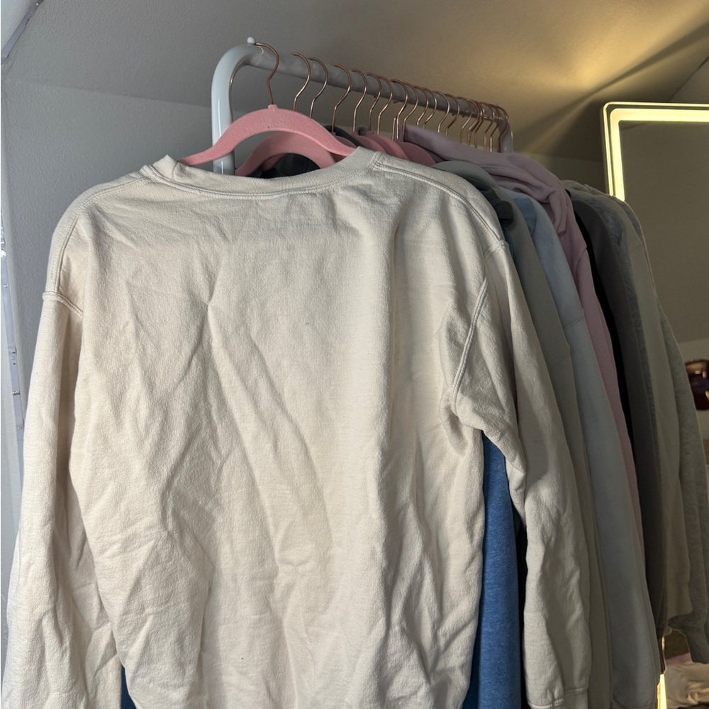 Cream Sweatshirt with Pink and Blue Floral Design - Picture 2 of 2